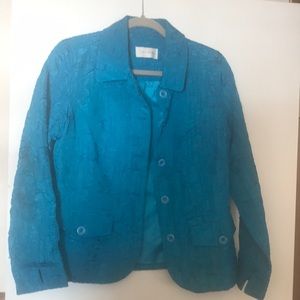 Erin London Woman’s seersucker teal blazer